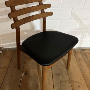 Chair J48 dark oak_black.jpg