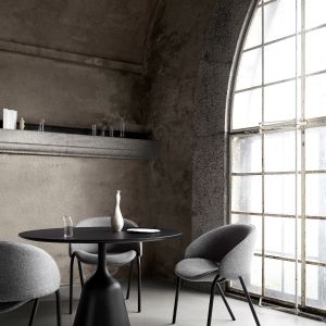 foilum-dining-chair-agata-col.-04,-coin-dining-table-black-top-and-base-72-dpi.jpg