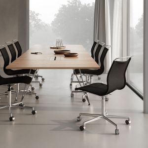 lammhults-atlasair-chairs-blackmesh-5-feet-casters-polished-attach-table-oak-zinc-e02.jpg