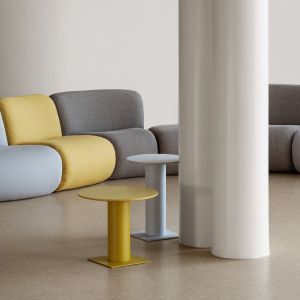 lammhults-bau-modularseating-lightblue-grey-yellow-ciao-table-yellow-lightblue-04.jpg