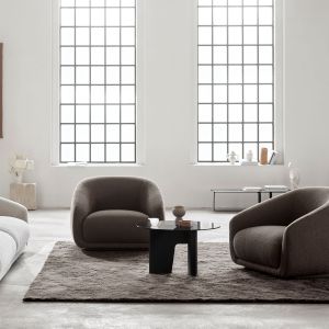 Wendelbo_montholon-chair-cuddle-col.-06,-montholon-3-seater-bosa-col.-04,-glyph-table,-elba-rug-taupe-72-dpi.jpg