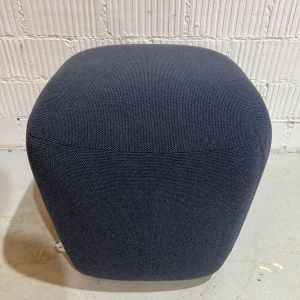 Panorama Dine Pouf_Cyber 2502.jpg