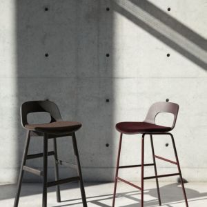 ribbon-chair3.jpg